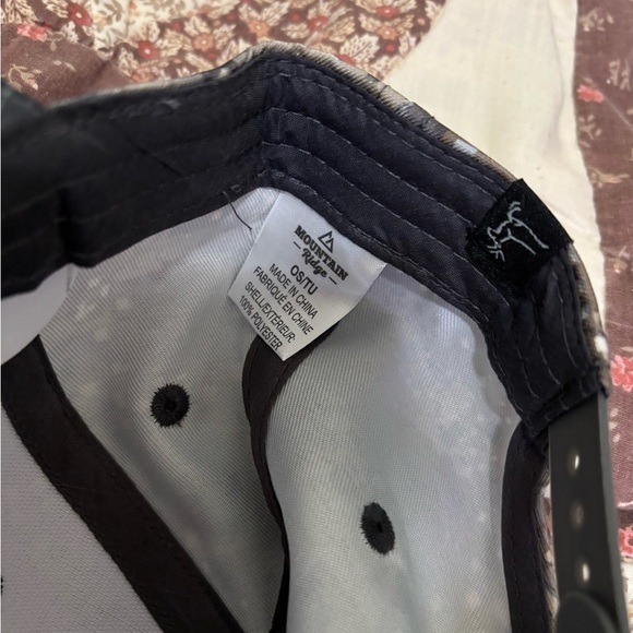 Mountain Ridge 8bit Camo Hat - Picture 3 of 3